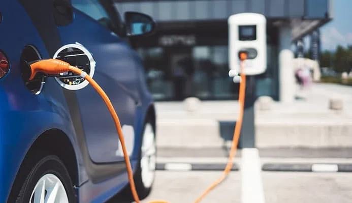 Benzinli, dizel, hibrit, elektrikli: 11 ayda Türkiye'de ne kadar satıldı?