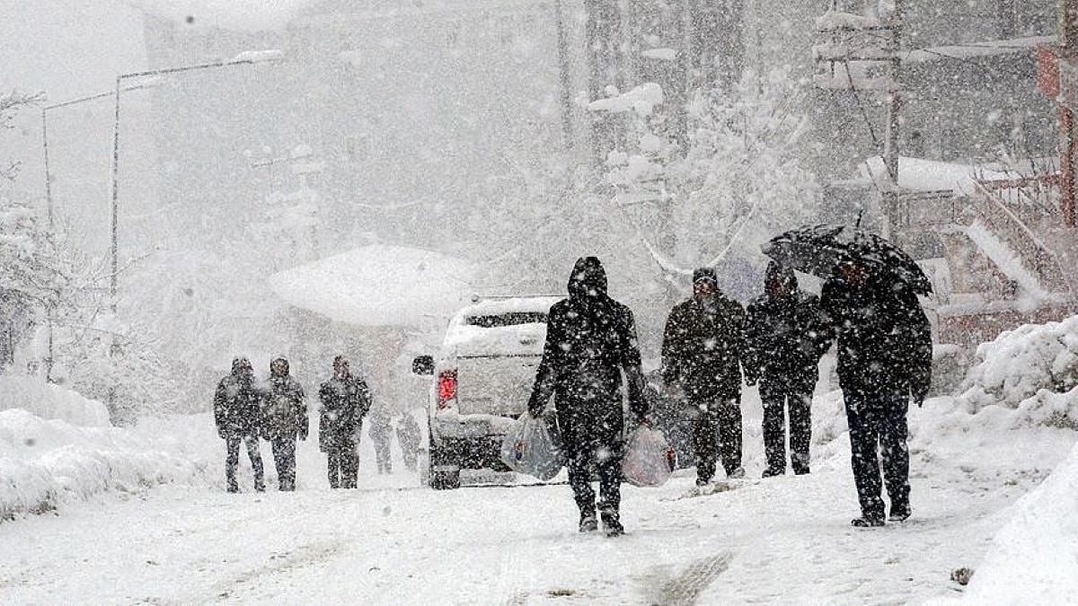 Meteoroloji'den kuvvetli kar ve sağanak uyarısı var
