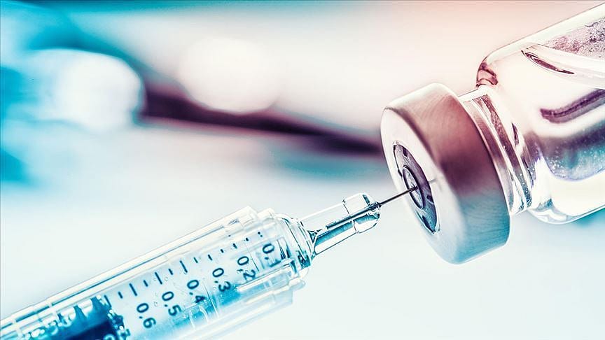 60 yaş üzeri ve eşleri ile risk grubundaki hastalar için aşı süreci başladı