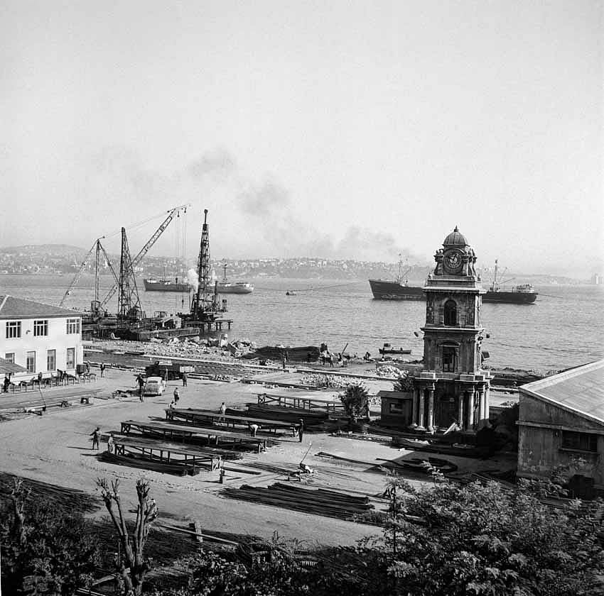 Ara Güler'in arşivinden 'Denize İnen Yol' gün yüzüne çıkıyor-0