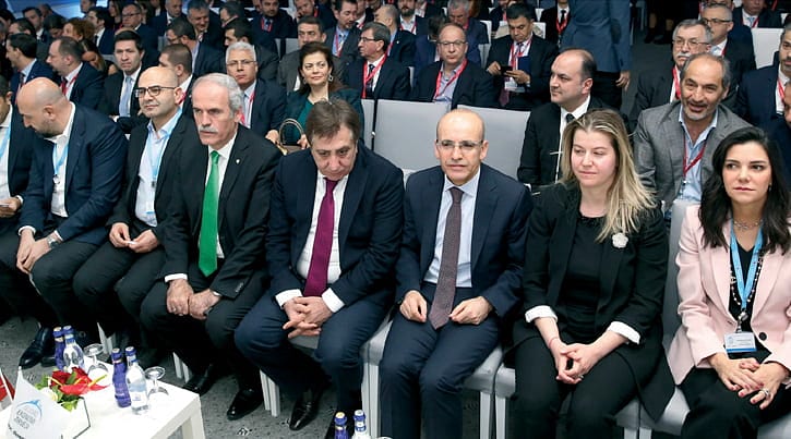 Uludağ'ın 'zirve'sinde gelecek konuşuldu