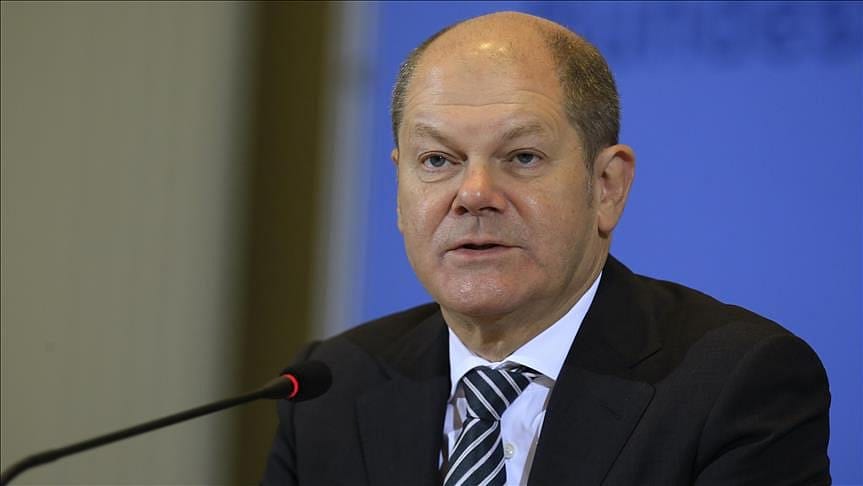 Almanya'da SPD'yi birinci sıraya taşıyan başbakan adayı: Olaf Scholz kimdir?-0