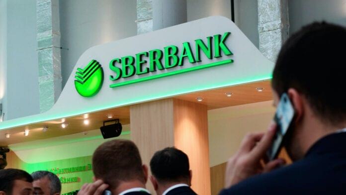 Sberbank 5 ülkedeki şubelerini satıyor