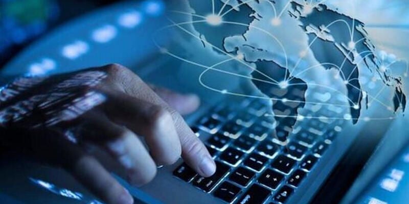 Küresel çapta internet kesintisi: Dev siteler bir bir çöktü