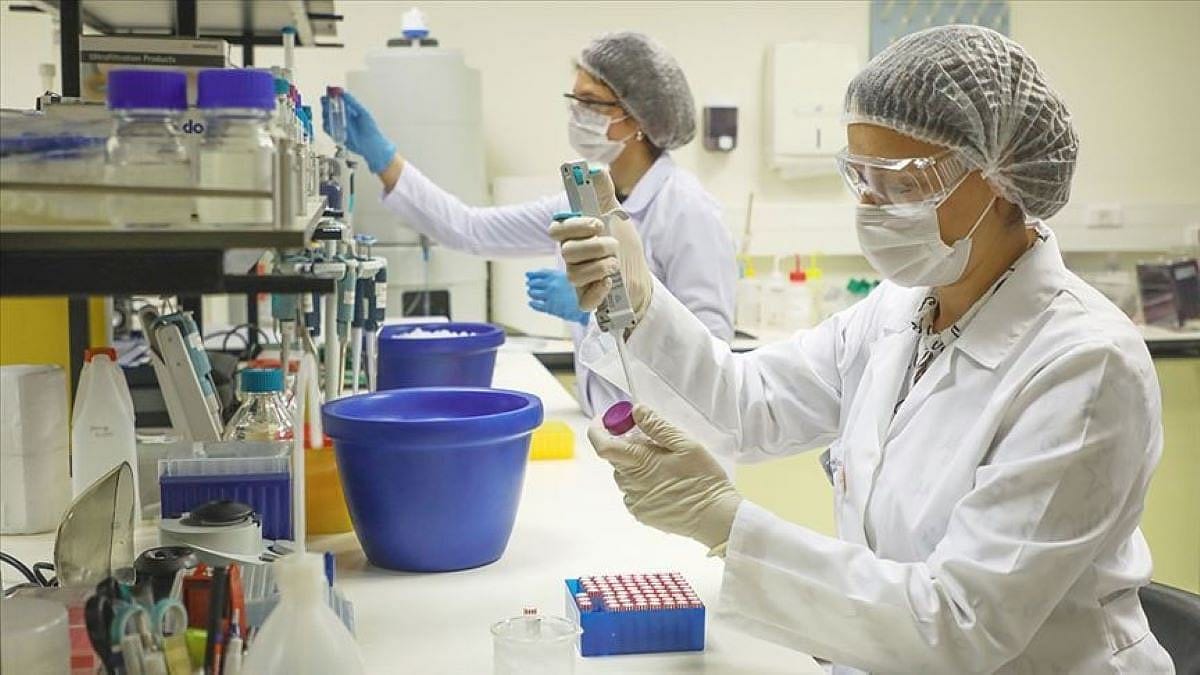 PCR testi zorunluluğu başladı: Kimlere zorunlu olacak?