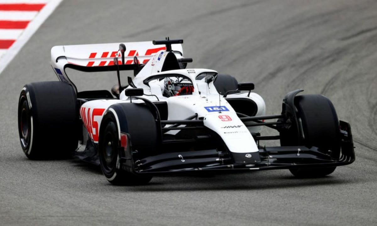 Formula 1 pilotu ve babasının 105 milyon euroluk villasına el kondu