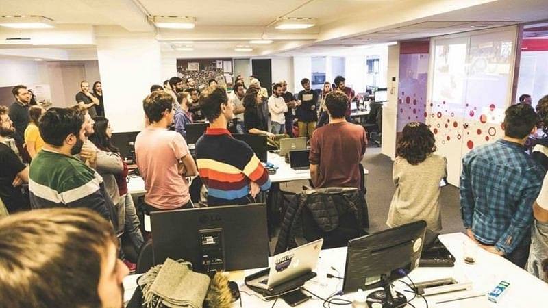 Bu şirkette çalışanların maaşlarını iş arkadaşları belirliyor