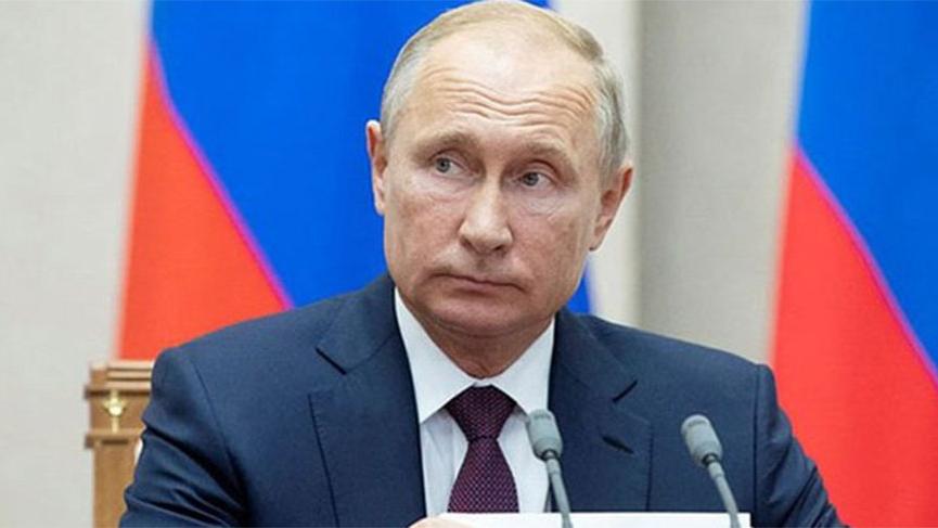 Putin: Ülkenin ekonomisi zor durumda