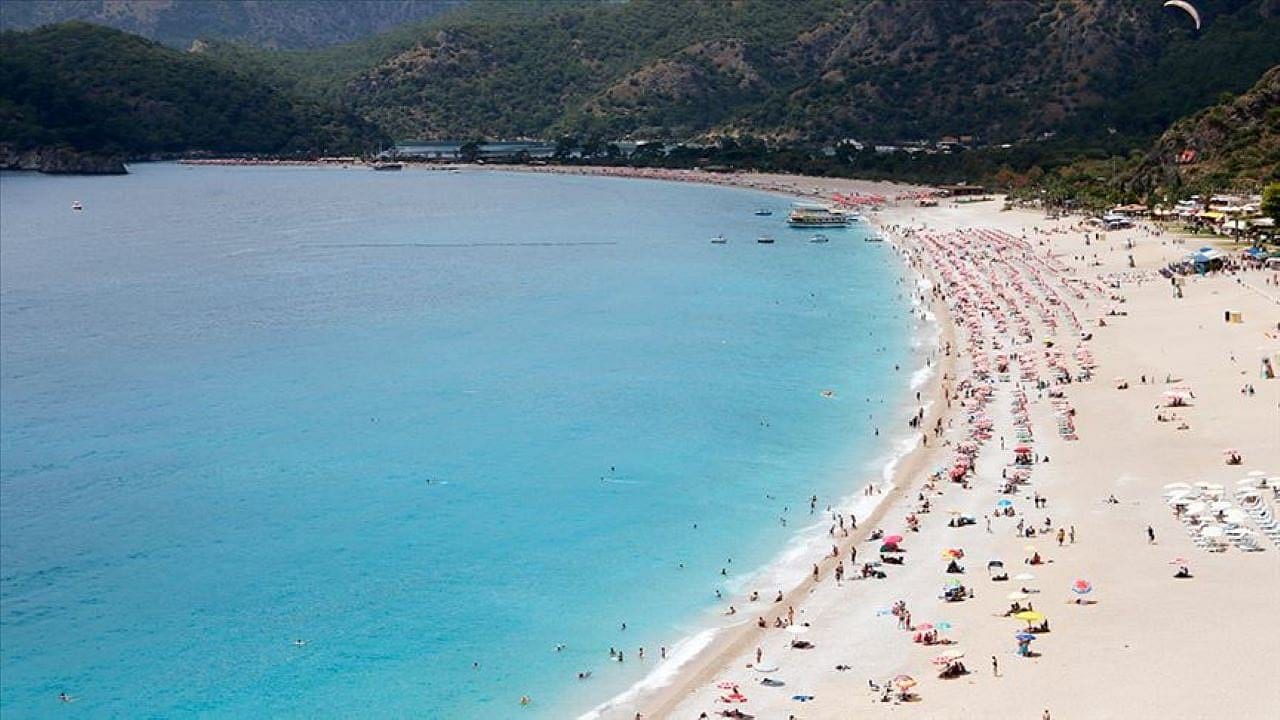 Almanya'da 'emekliler kışı Türkiye'de geçirsin' tartışması