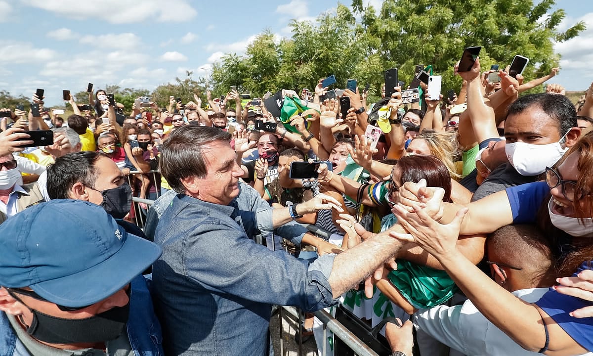 Brezilya lideri Bolsonaro'ya sağlık bakanı dayanmıyor