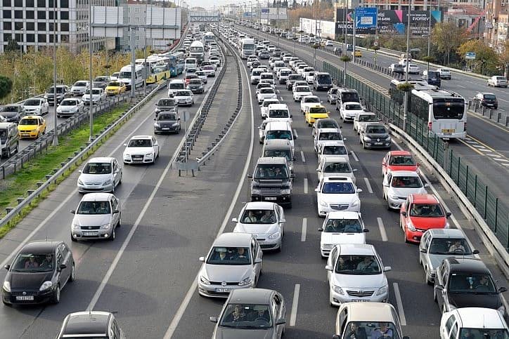 İçişleri Bakanlığından 'seyahat izin belgesi' ek genelgesi: Kimler muaf?