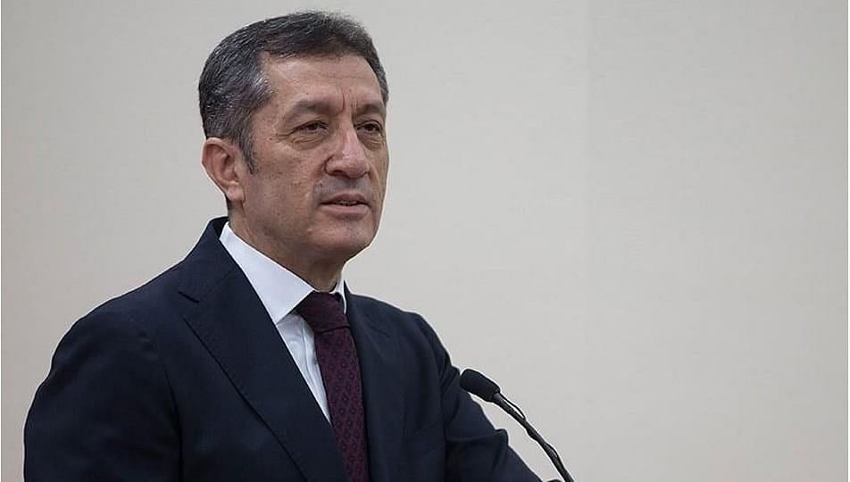Ziya Selçuk'tan görevden ayrılık sonrası 2 mesaj