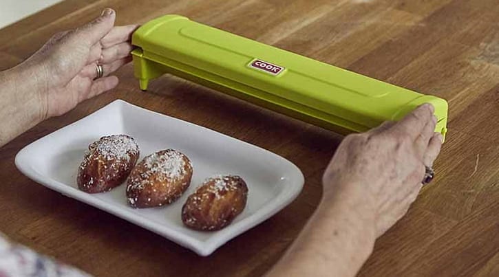 Cook'tan streç film aparatı