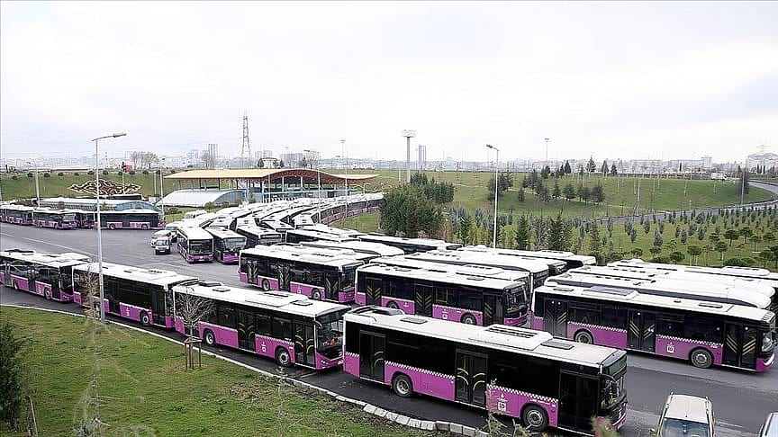 İstanbul'da otobüslerin sarıya boyanması ihalesi sonuçlandı
