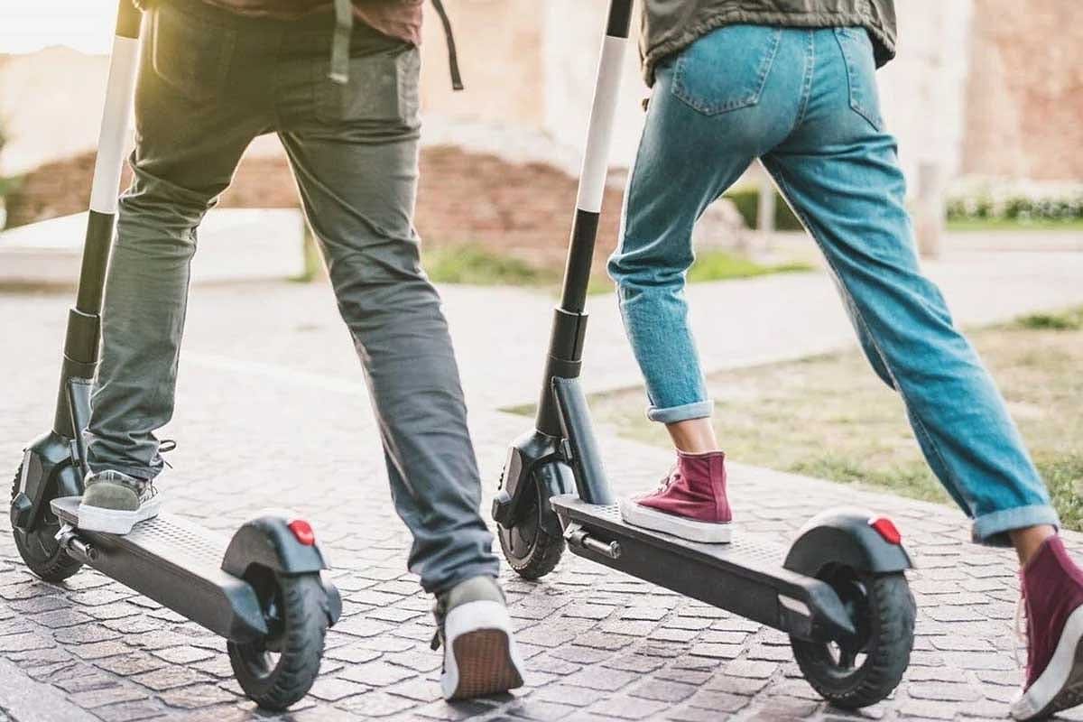 E-scooter’da yeni dönem: Hız sınırı düşüyor, park yasağı getirilen alanlar 