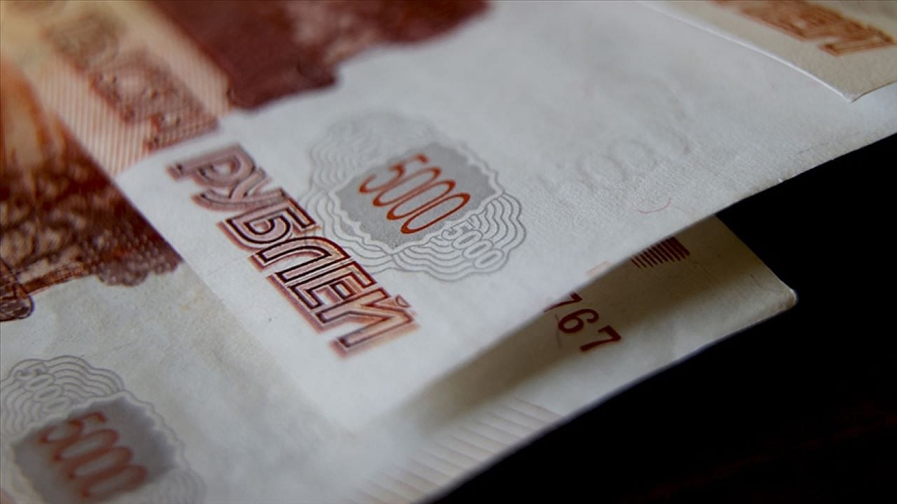 İran ve Rusya'dan ruble-riyal adımı