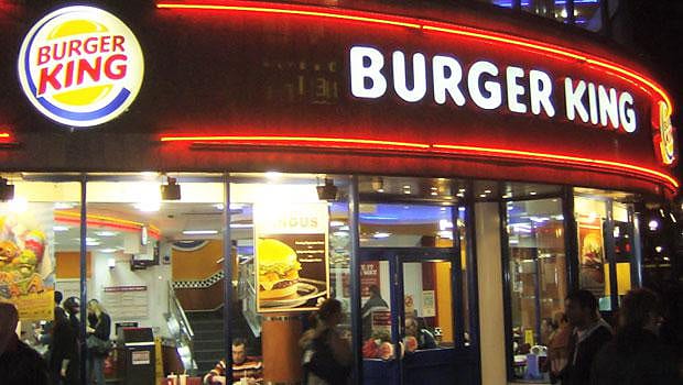 Fast food devi 21 yıl sonra logosunu değiştirdi