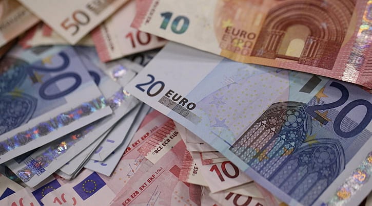 Euro değer kaybetti