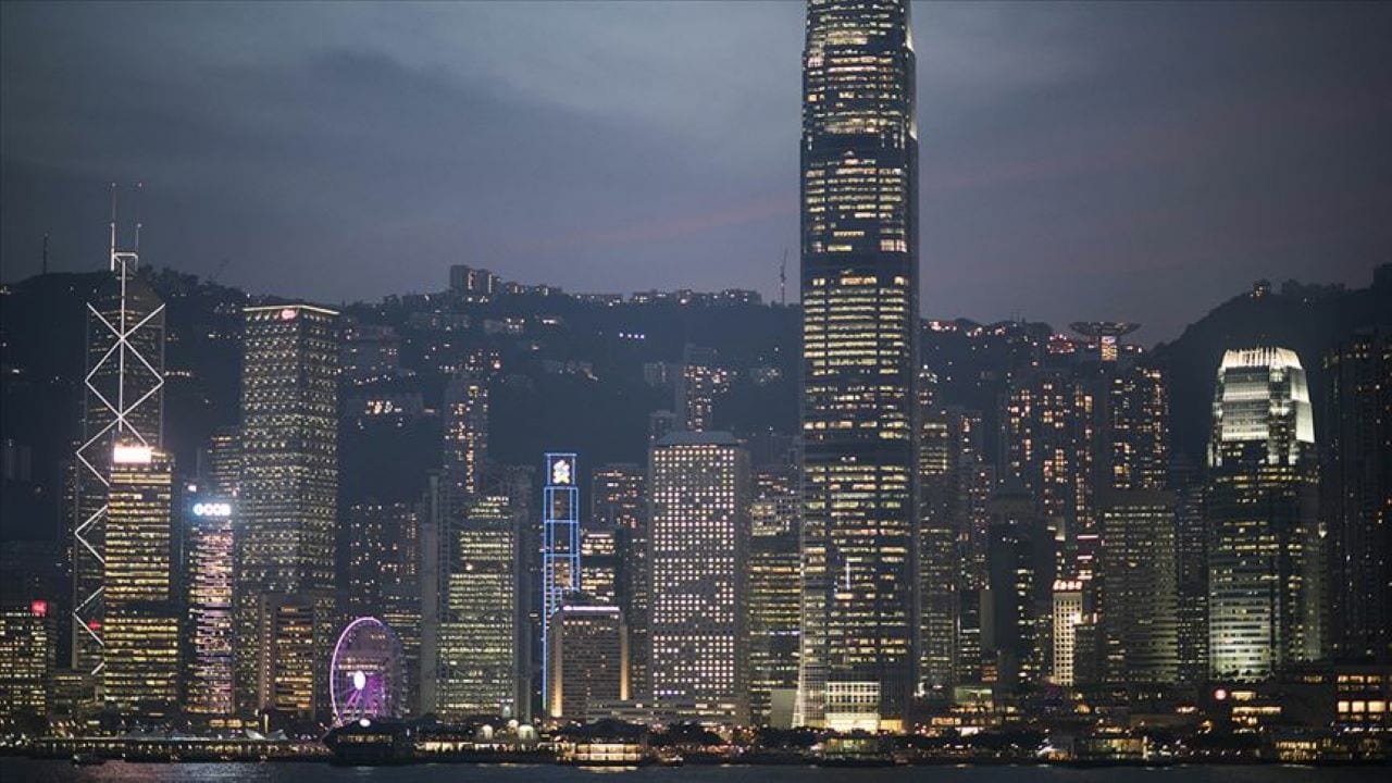 Binlerce kişi Hong Kong'dan ayrılıyor: Peki, nereye gidiyorlar?