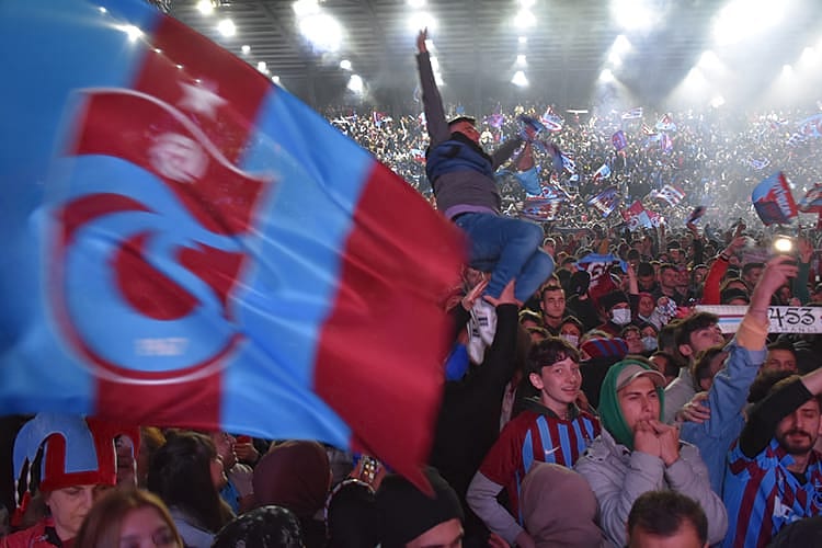 Trabzonspor bitime 3 hafta kala şampiyonluğunu ilan etti-1