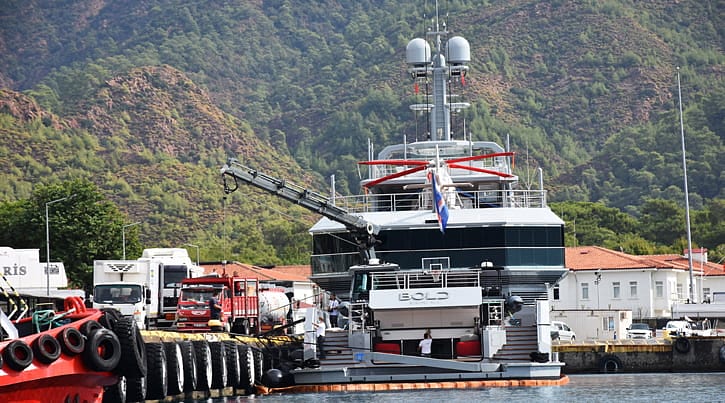 Süper yat Marmaris'e demirledi: Haftalık kirası bir servet-3