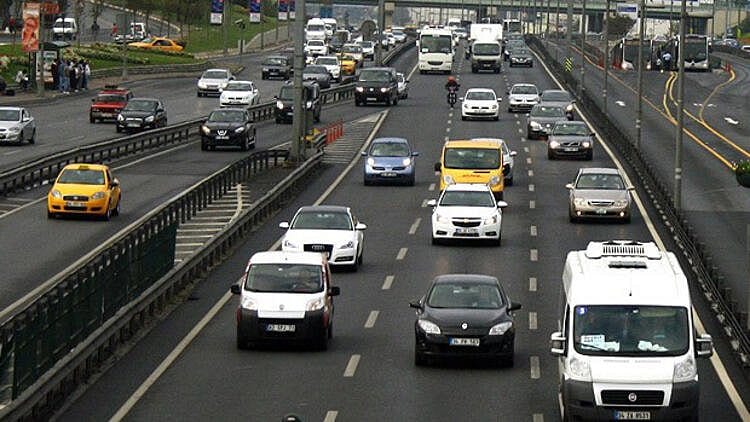 Trafiğe 1 ayda 94 bin 540 araç katıldı