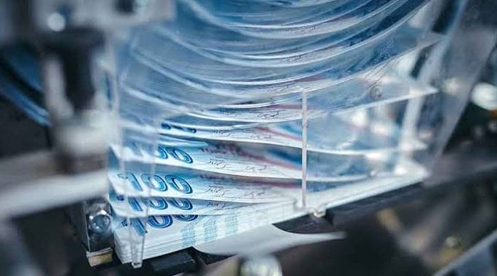 Bankacılık sektörü kredi hacmi geriledi