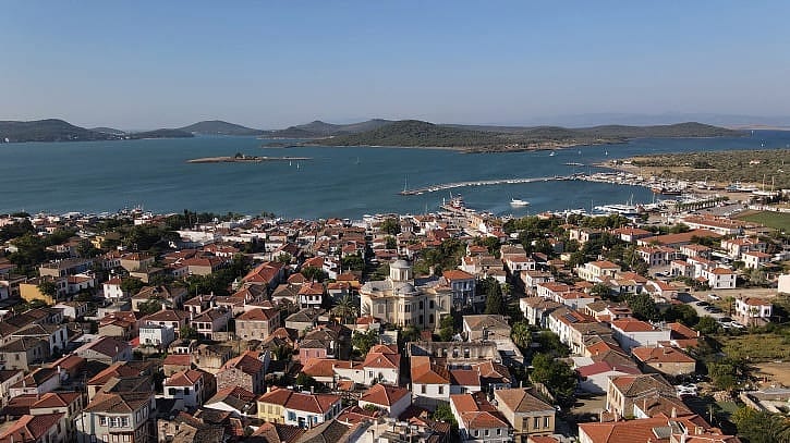 Yerli ve yabancı tatilcilerin akınına uğradı: Son 5 yılın en kalabalık sezonu-0