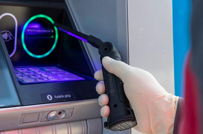 Türkiye’nin ilk Covid-19 test raporuna sahip UV Sterilizatör’ünü devreye aldı