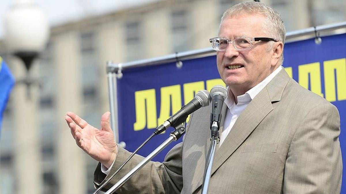 Rus siyasetinin ünlü ve radikal ismi Jirinovski hayatını kaybetti