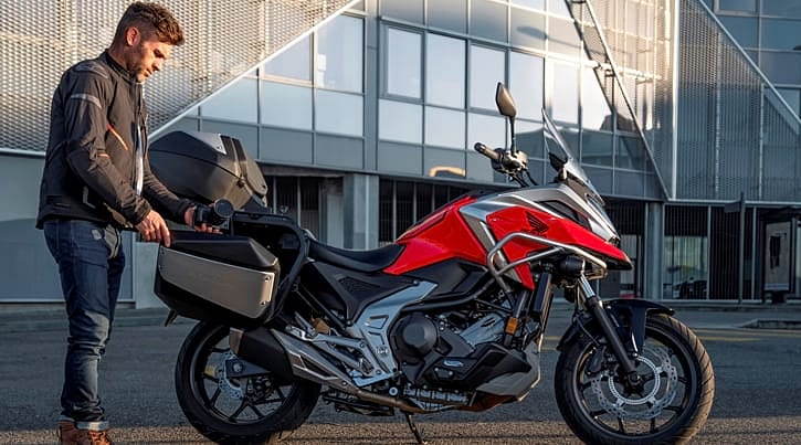 Honda'nın yenilenen X-ADV ve NC750X modelleri Türkiye'de