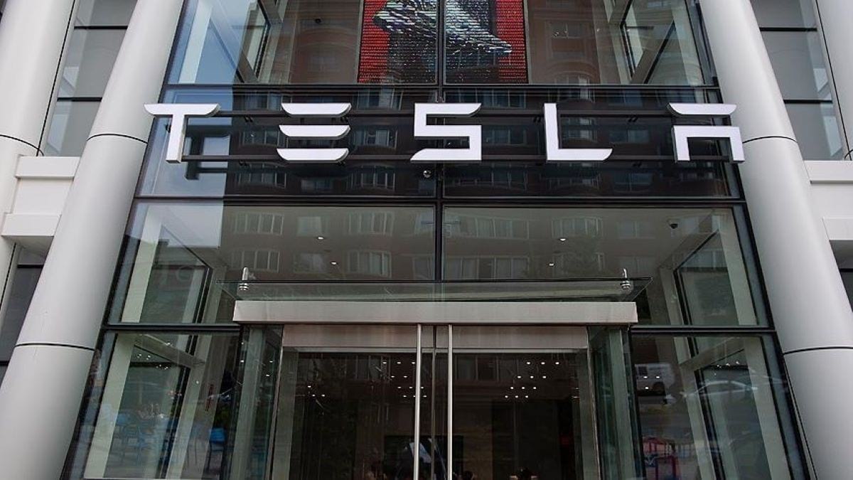 Elon Musk açıkladı, Tesla maliyeti düşürmek için California'dan taşınıyor