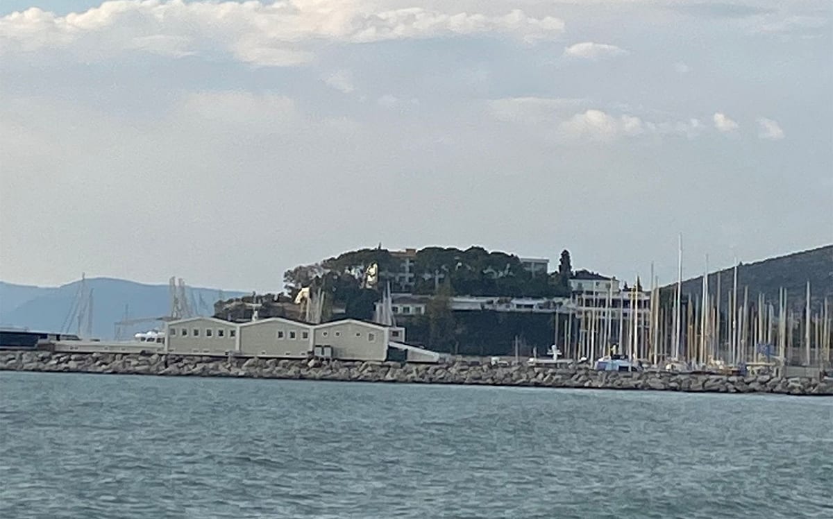Koç, padişah torununun oteline talip