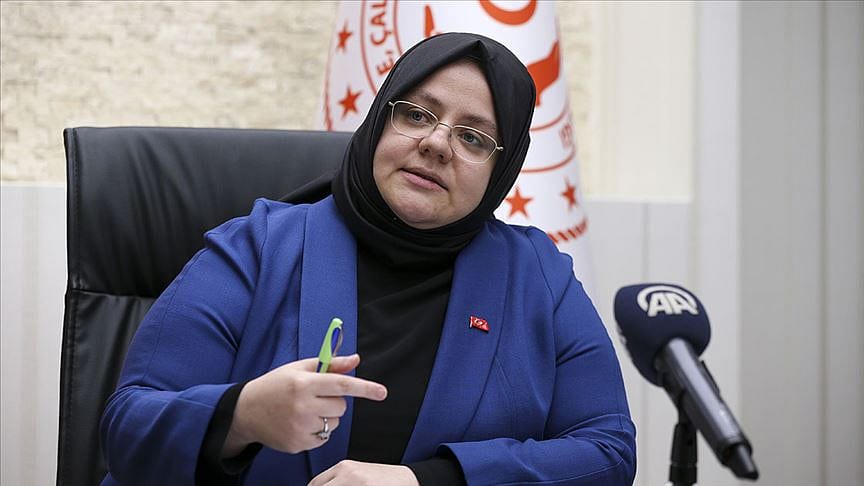 Bakan Zehra Zümrüt Selçuk koronavirüse yakalandı