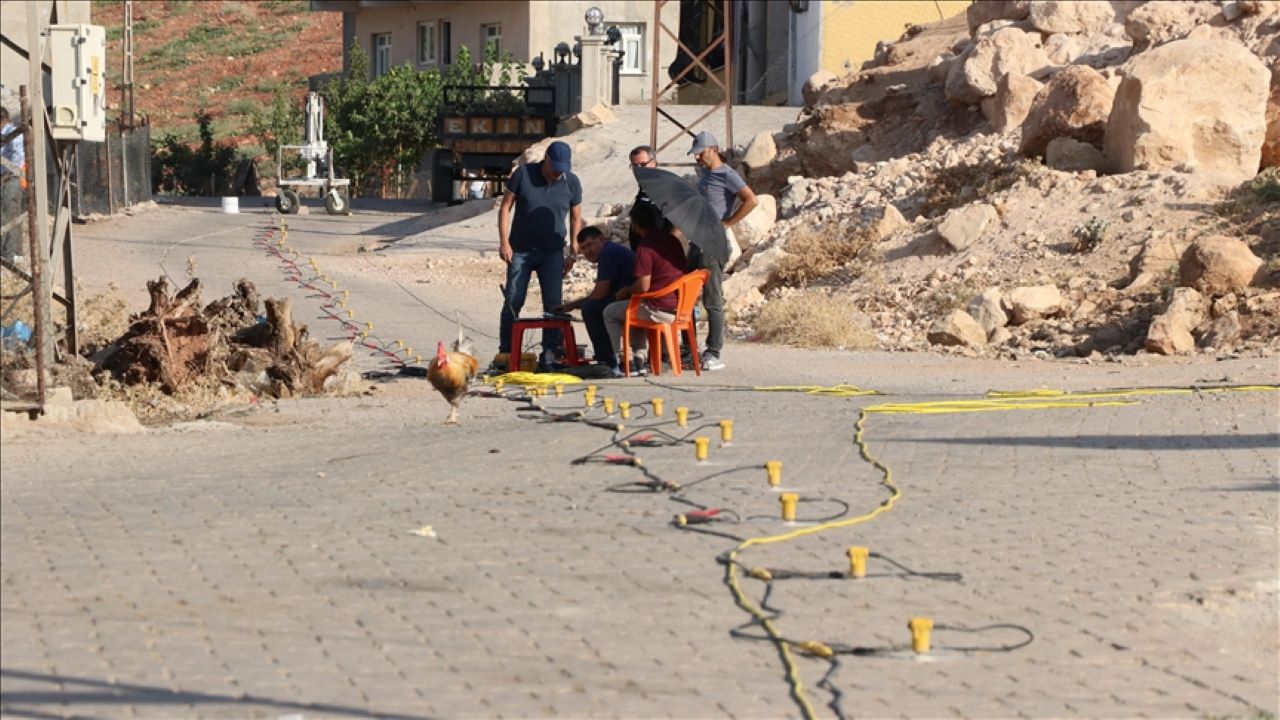 Yer altından sesler geldiği iddia edilen köyde incelemeler başladı