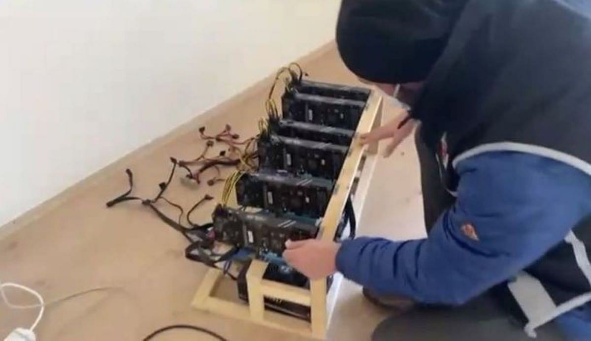 Kaçak kripto para düzeneği operasyonu