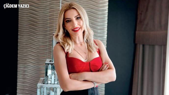 Dekoratif ürünler tasarlayıp satıyor