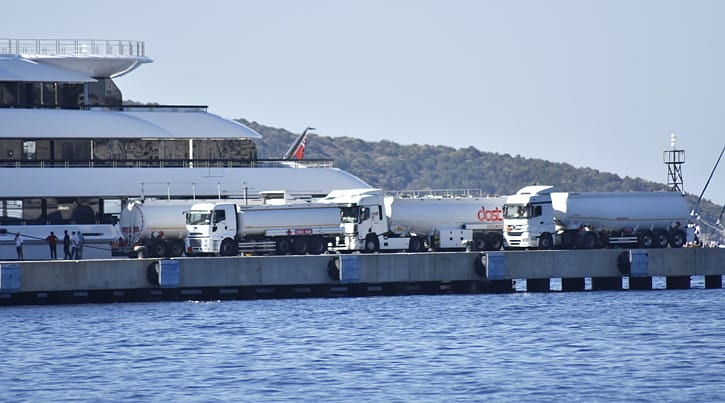 Bodrum'a demirledi, 3 milyon liralık yakıt aldı-0