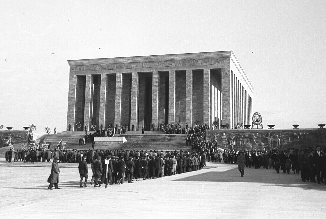 Ata'mızı sevgi ve özlemle anıyoruz-6