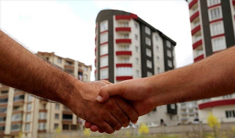 Faiz düştü, konut talebi patladı