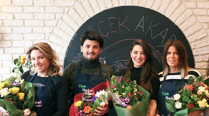 Çiçekçilik eğitimleri sektöre dönüşüyor