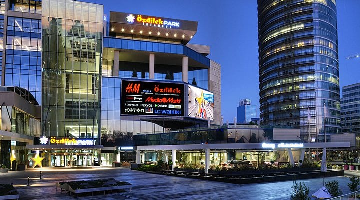 ÖzdilekPark'a hangi markalar geliyor?