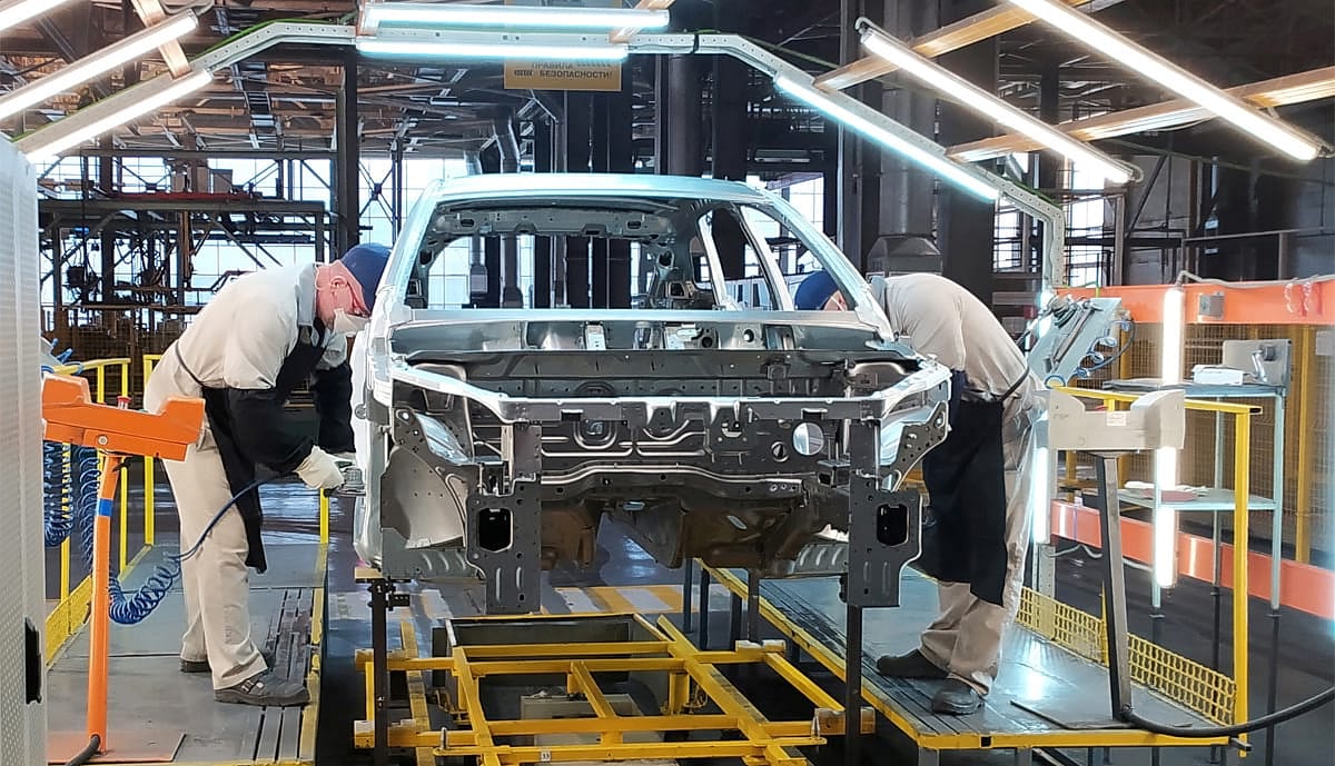 Renault, Avtovaz’daki payını "1 ruble"ye devredecek