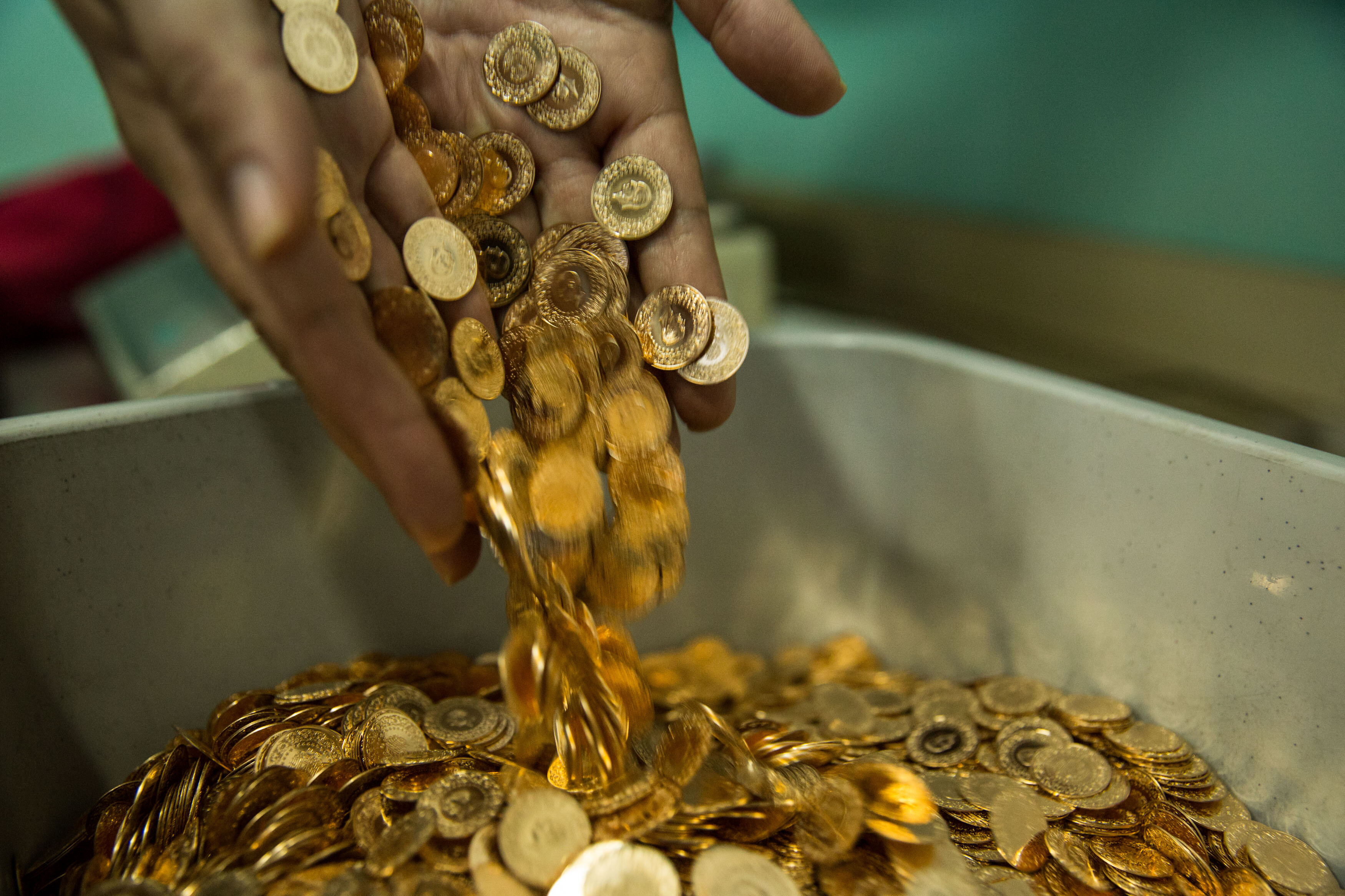 Gram altın ve çeyrek altın kaç lira? (Altında güncel rakamlar)