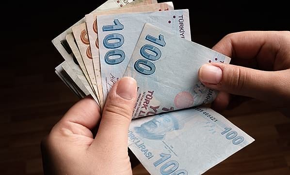 TÜSİAD Başekonomistinden asgari ücretle ilgili zam tahmini