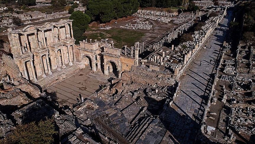 İlk çeyrekte turizm gelirleri geriledi