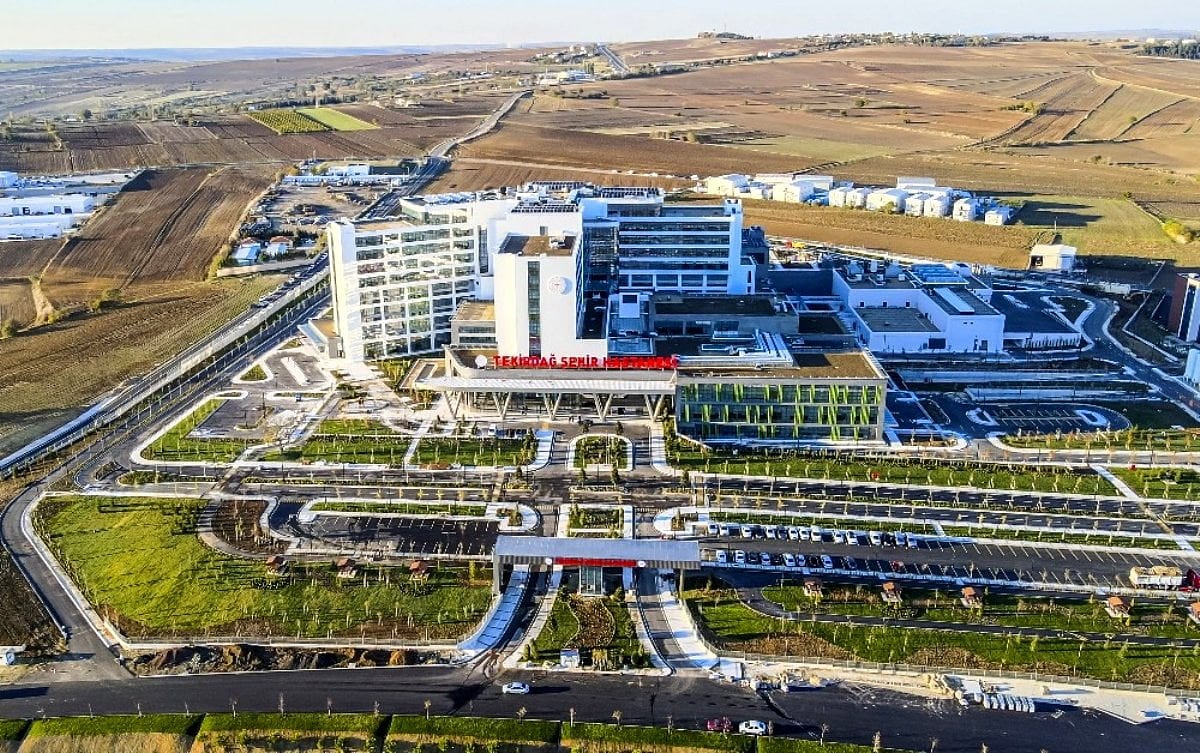 Akfen Holding'den 3 şehir hastanesine 1,1 milyar dolarlık yatırım