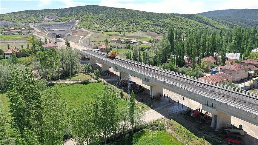 Ankara-Sivas YHT hattında sona doğru