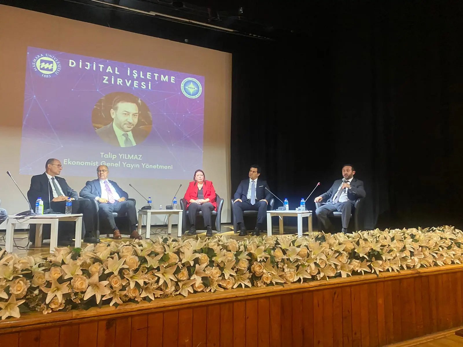 Dijital İşletme Zirvesi gerçekleştirildi
