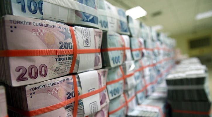 Merkez enflasyona tahmin yetiştiremiyor
